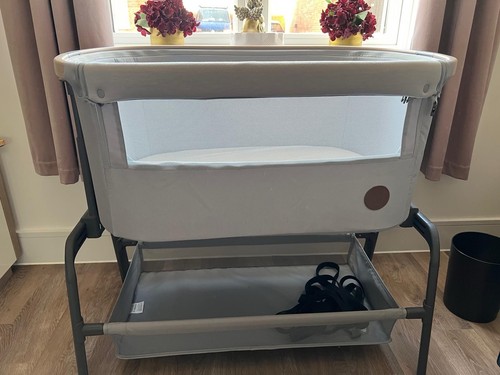 Bed side crib - , to