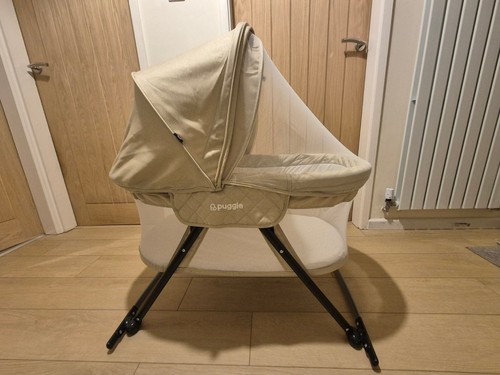 Puggle side crib next me - to,